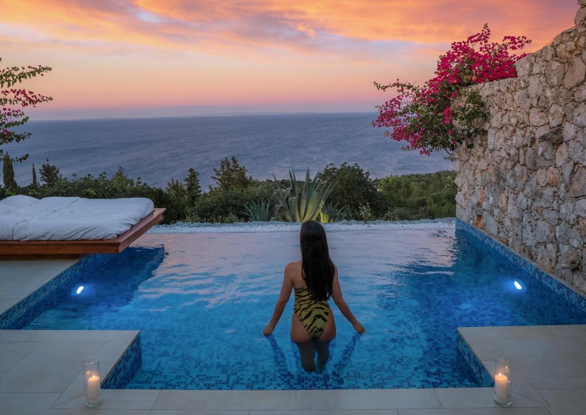 Emerald Villas & Suites - The Finest Hotels Of The World