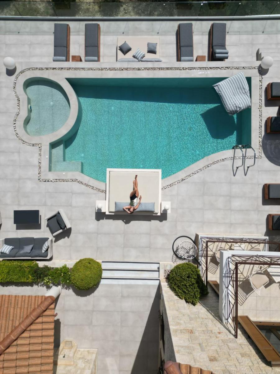 Emerald Villas & Suites - The Finest Hotels Of The World