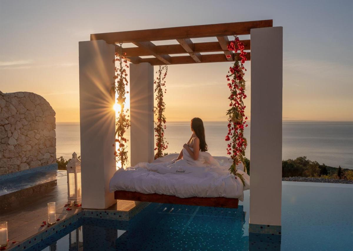 Emerald Villas & Suites - The Finest Hotels Of The World