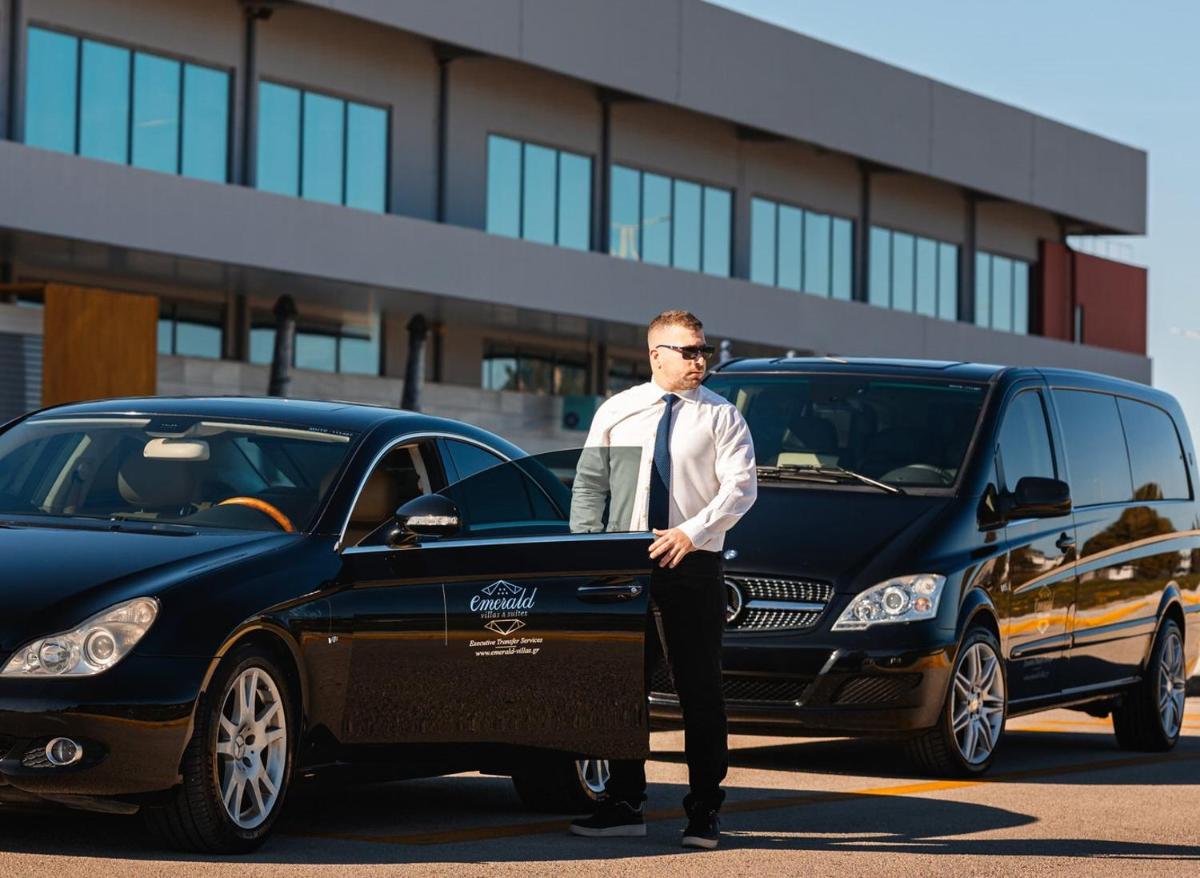 Emerald Villas & Suites - The Finest Hotels Of The World