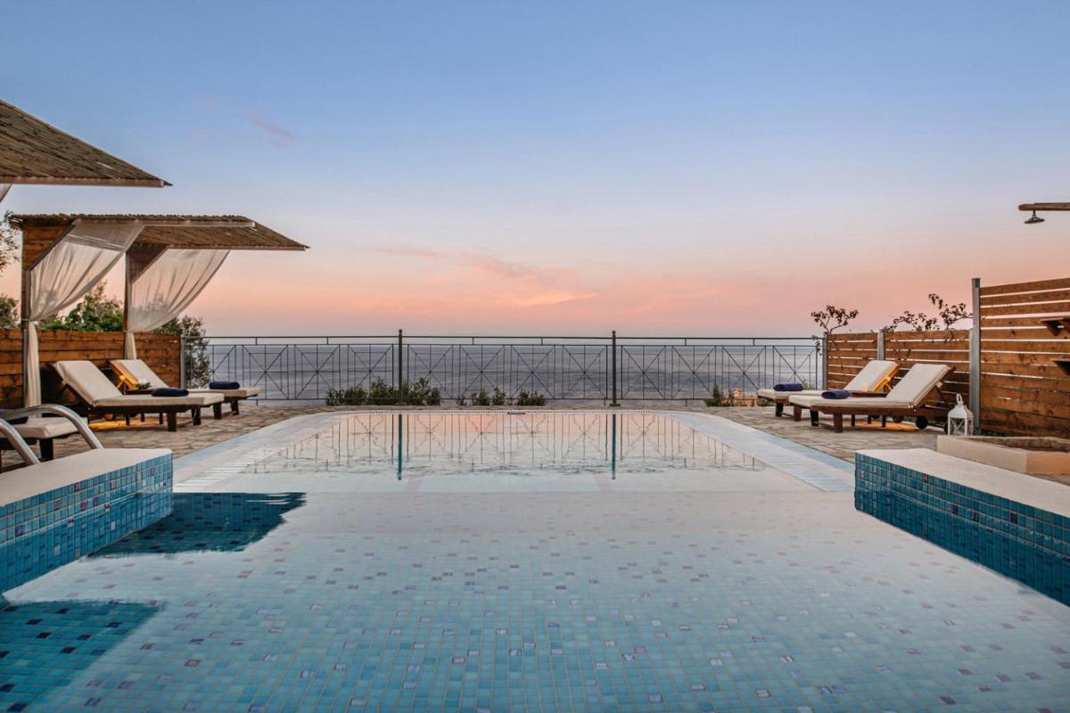 Emerald Villas & Suites - The Finest Hotels Of The World