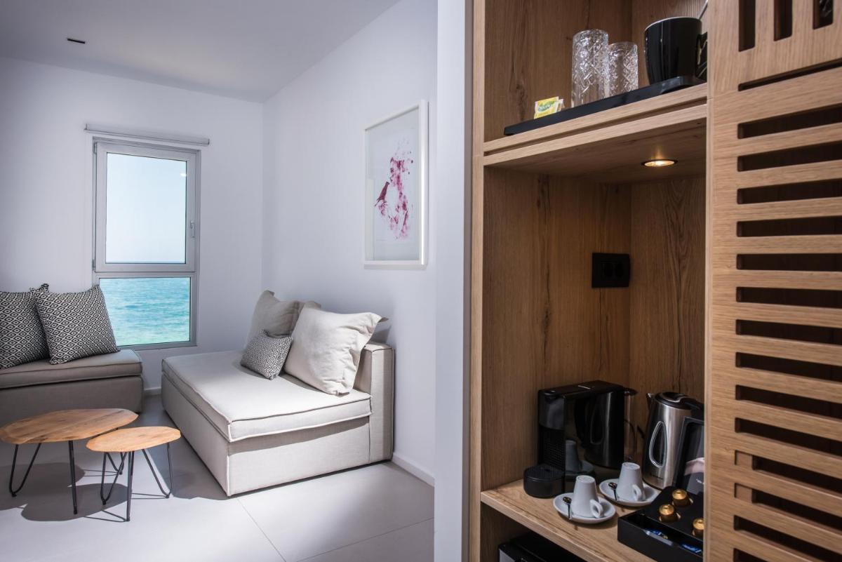 Enorme Ammos Beach - Adults Only