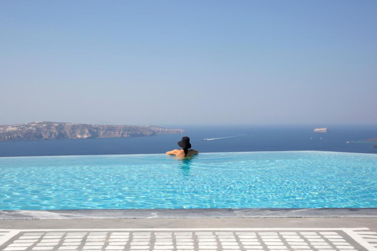 Erosantorini Luxury Private Estate & Suites