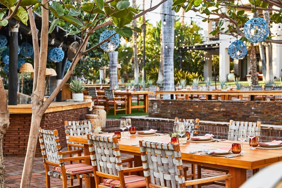 Esperanza, Auberge Collection