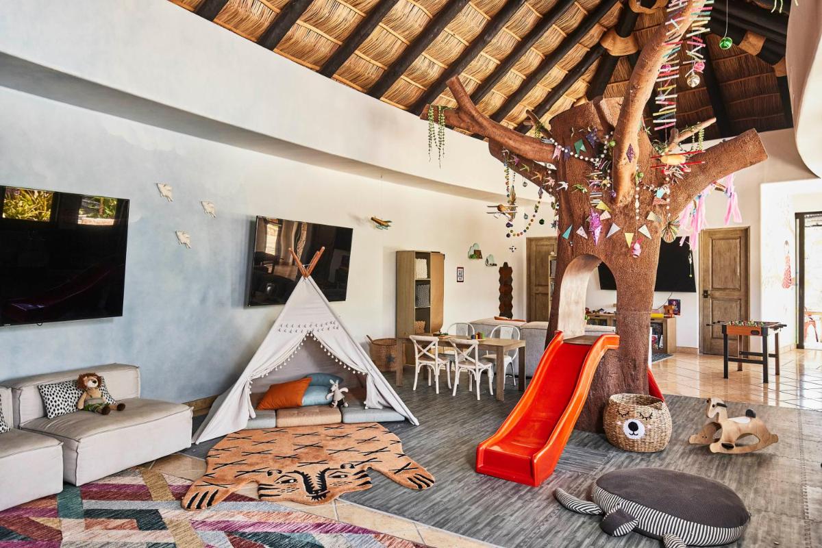 Esperanza, Auberge Collection