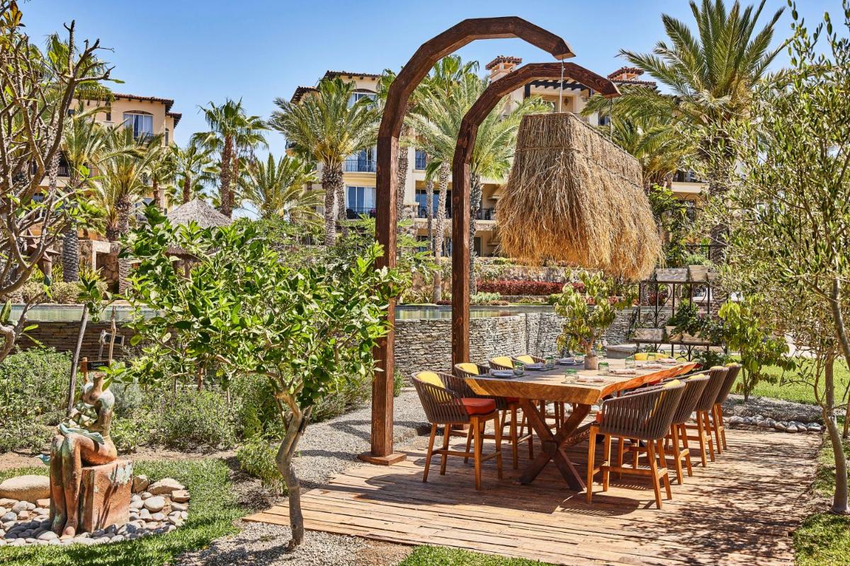 Esperanza, Auberge Collection