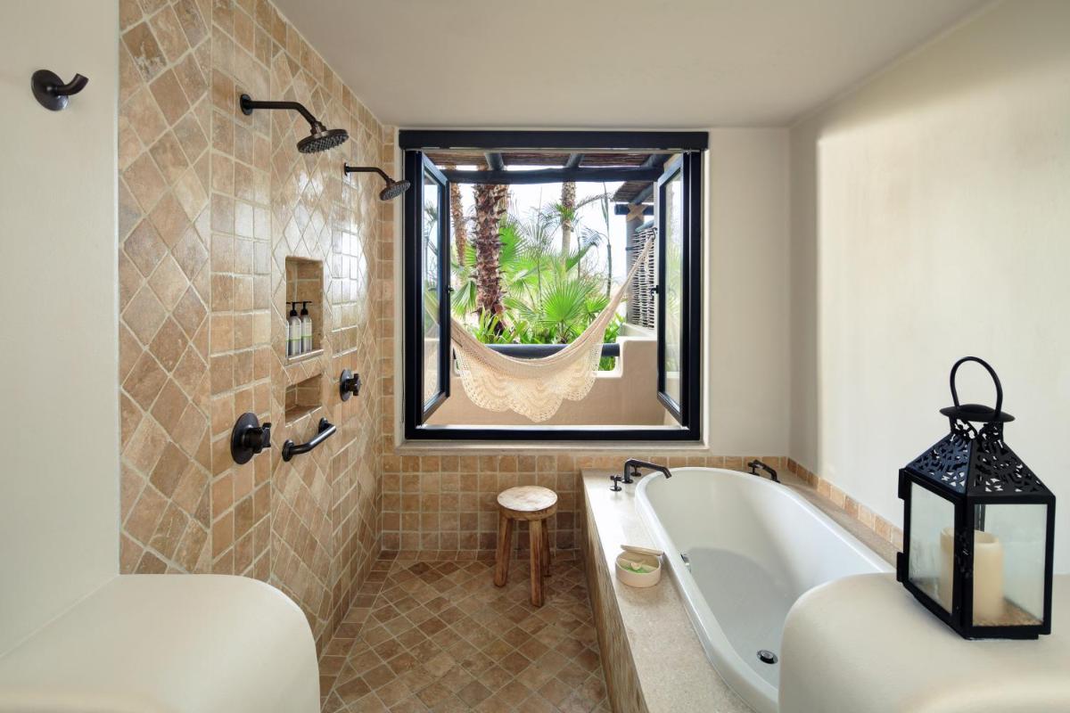 Esperanza, Auberge Collection
