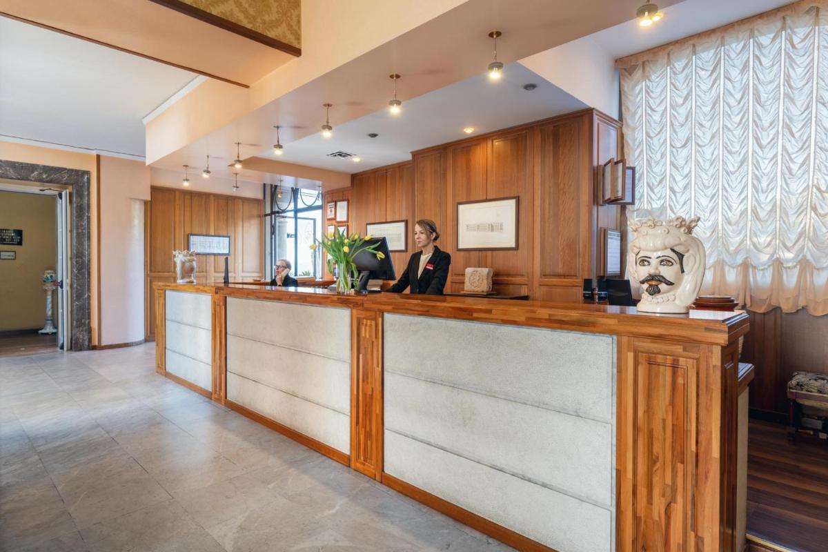 Excelsior Palace Hotel