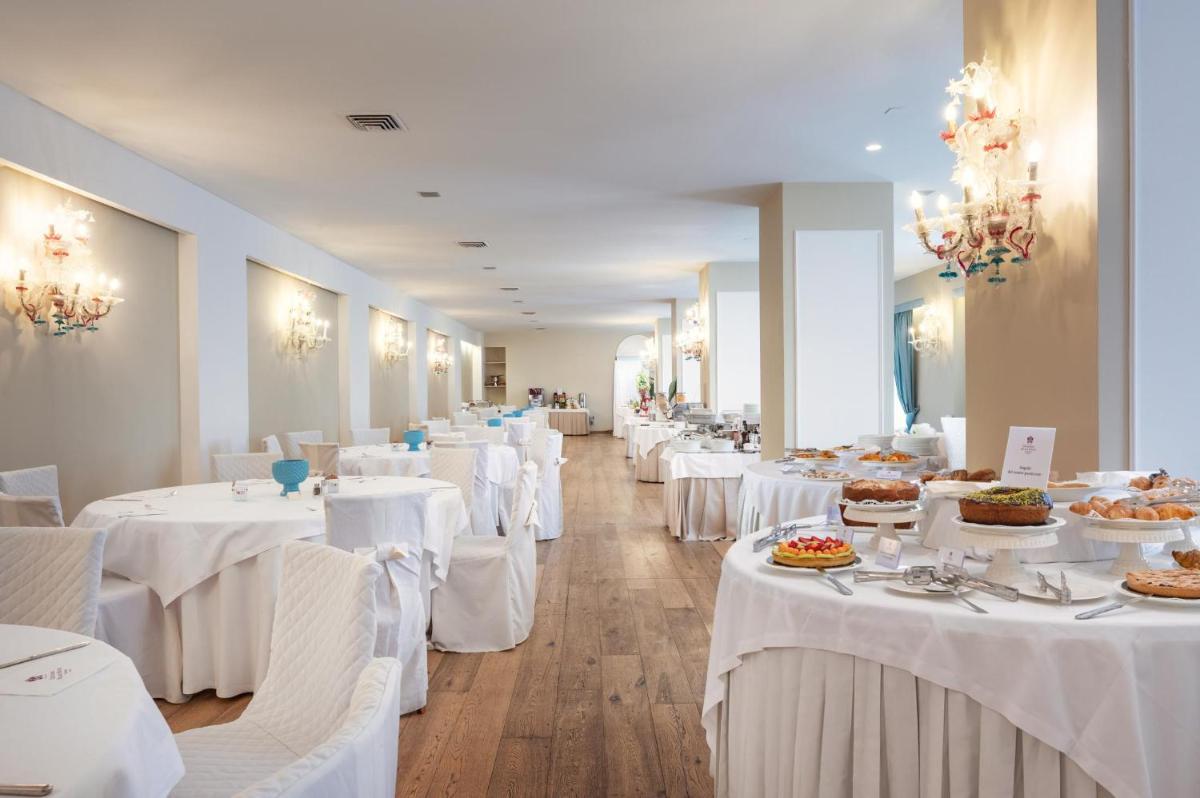 Excelsior Palace Hotel