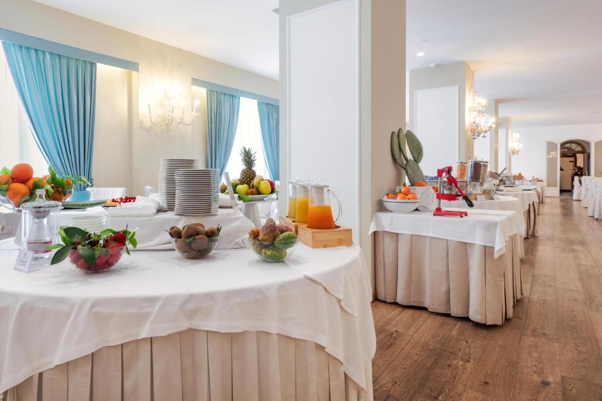 Excelsior Palace Hotel