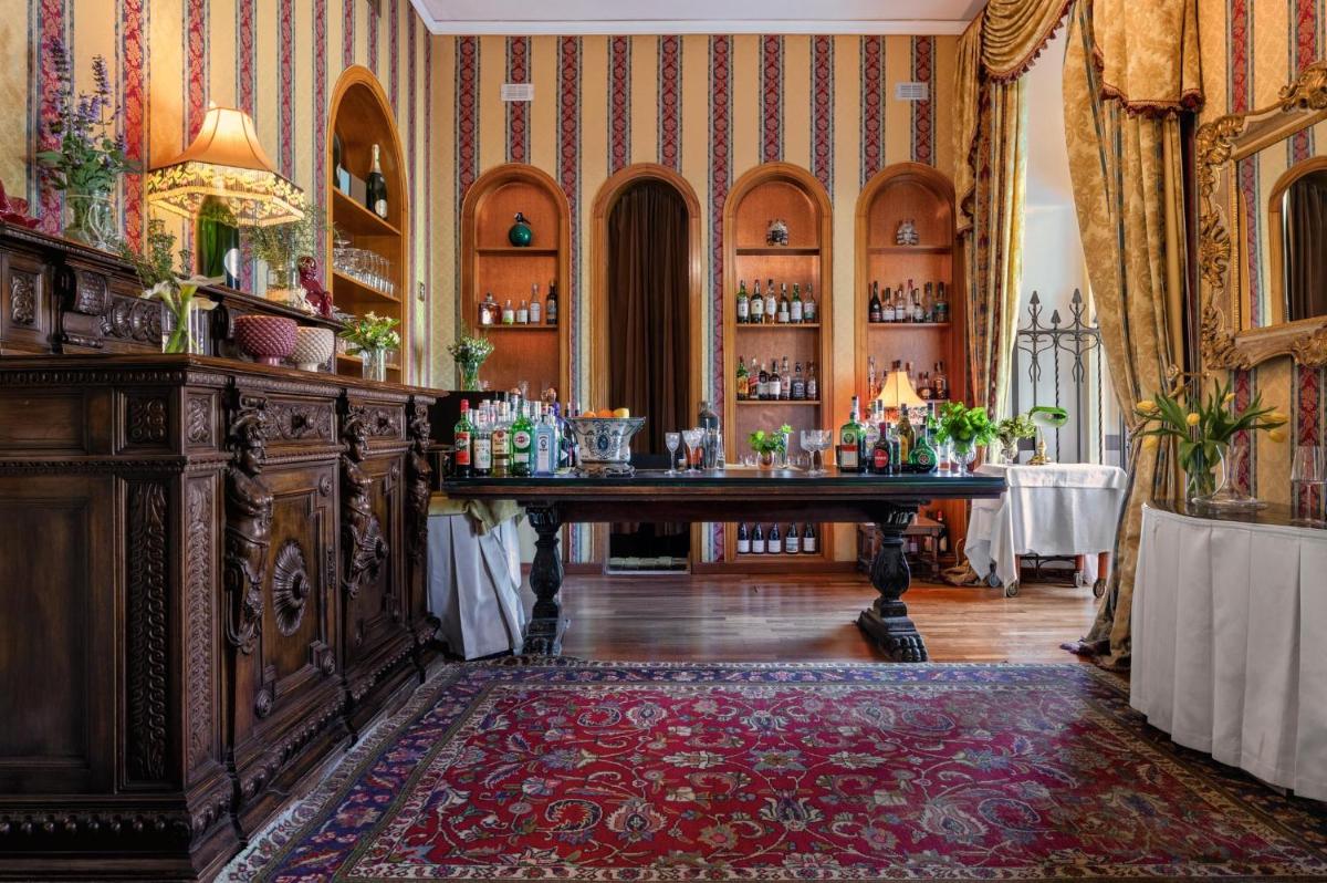 Excelsior Palace Hotel