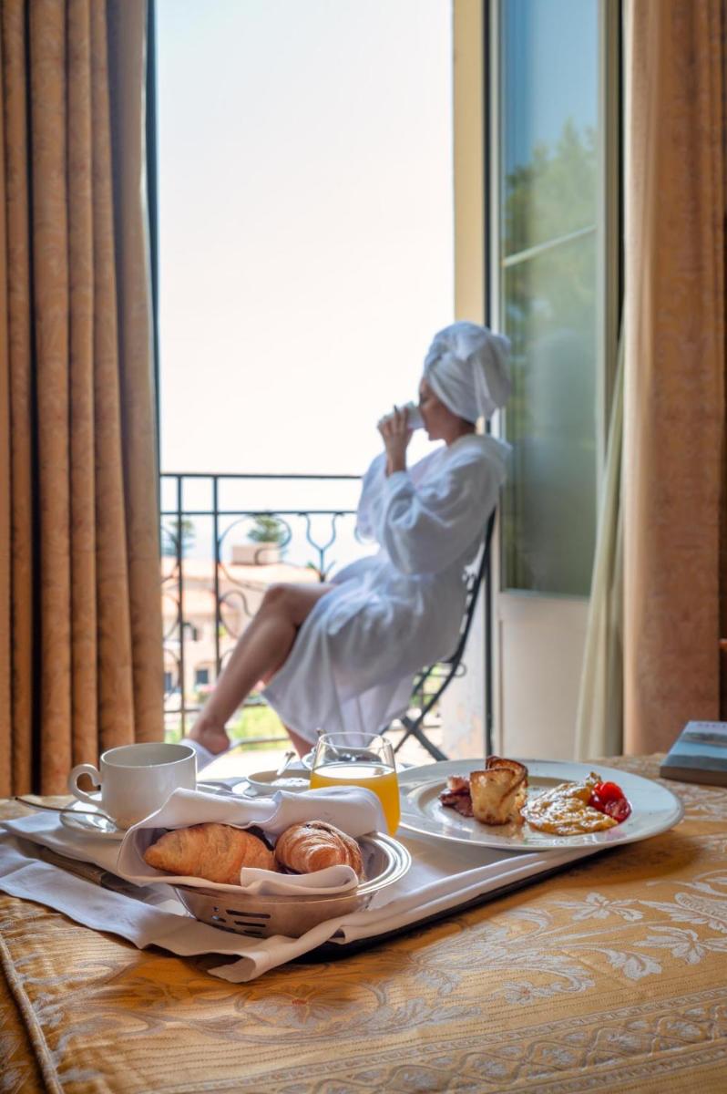 Excelsior Palace Hotel