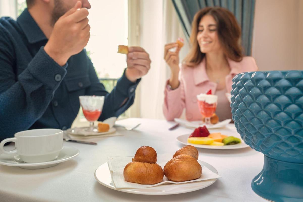 Excelsior Palace Hotel