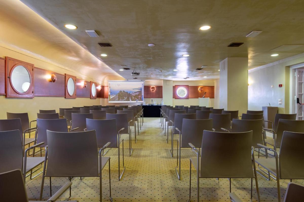 Excelsior Palace Hotel