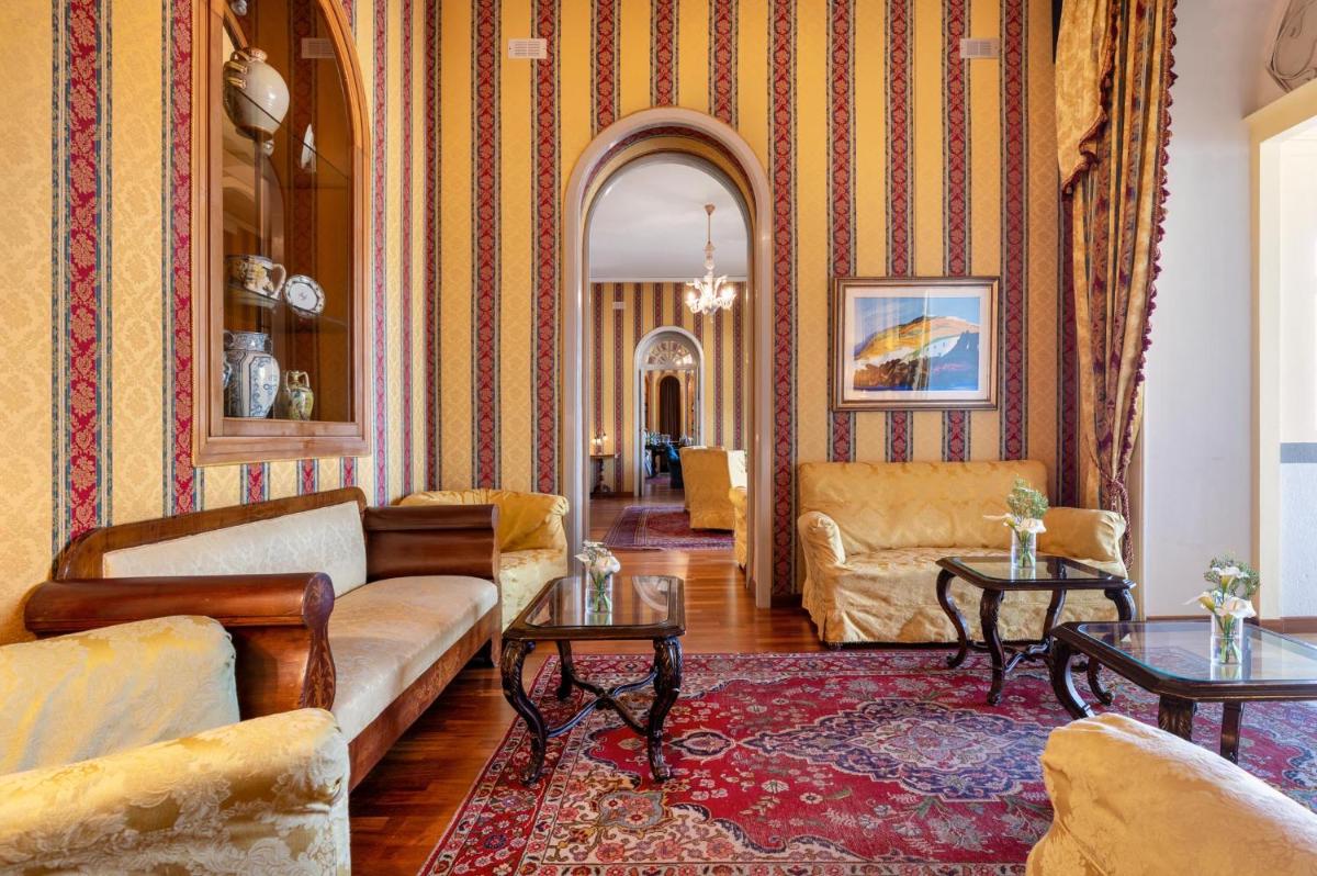 Excelsior Palace Hotel