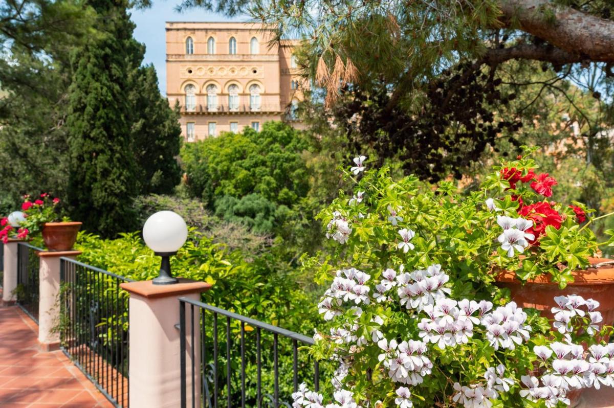 Excelsior Palace Hotel