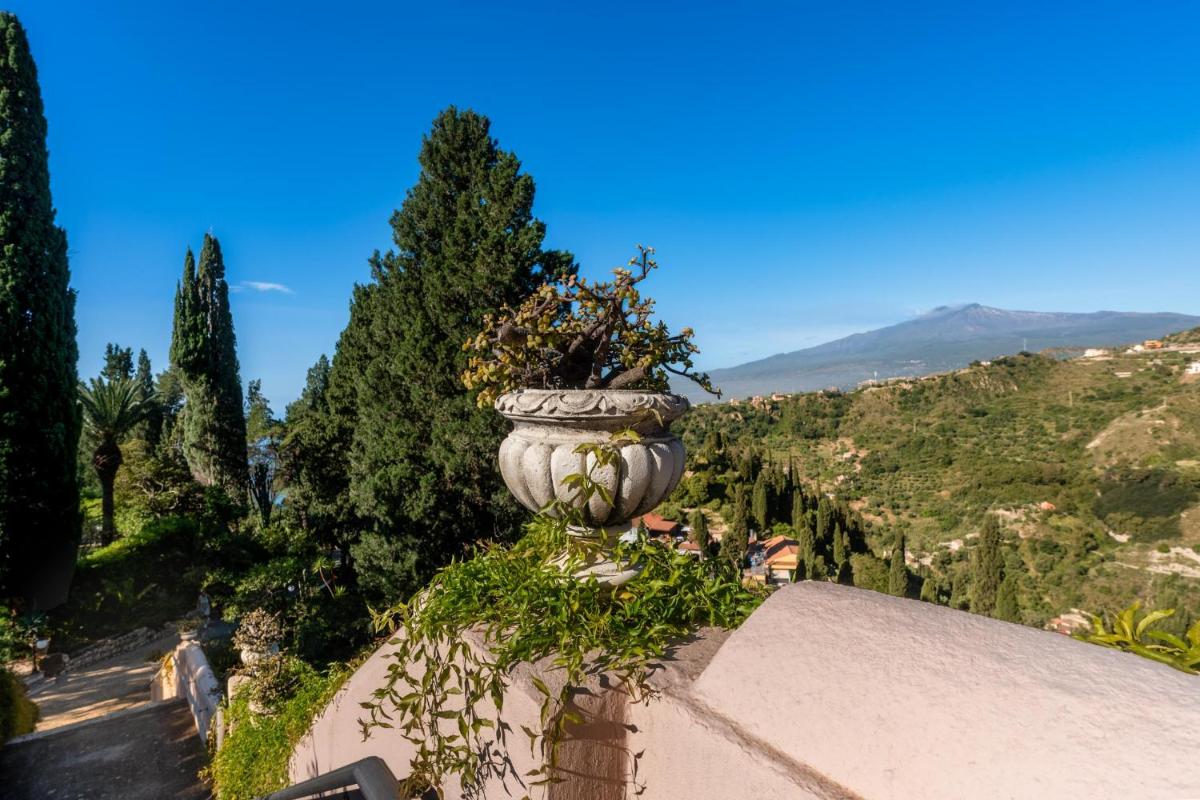 Excelsior Palace Hotel