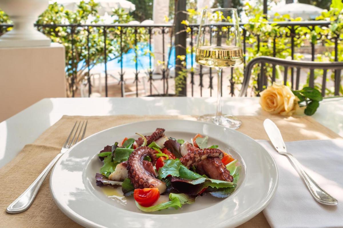 Excelsior Palace Hotel