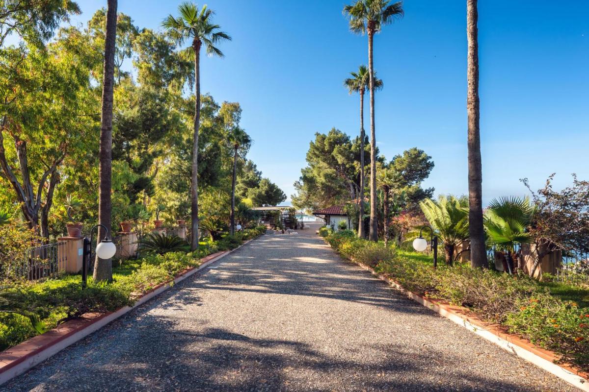 Excelsior Palace Hotel