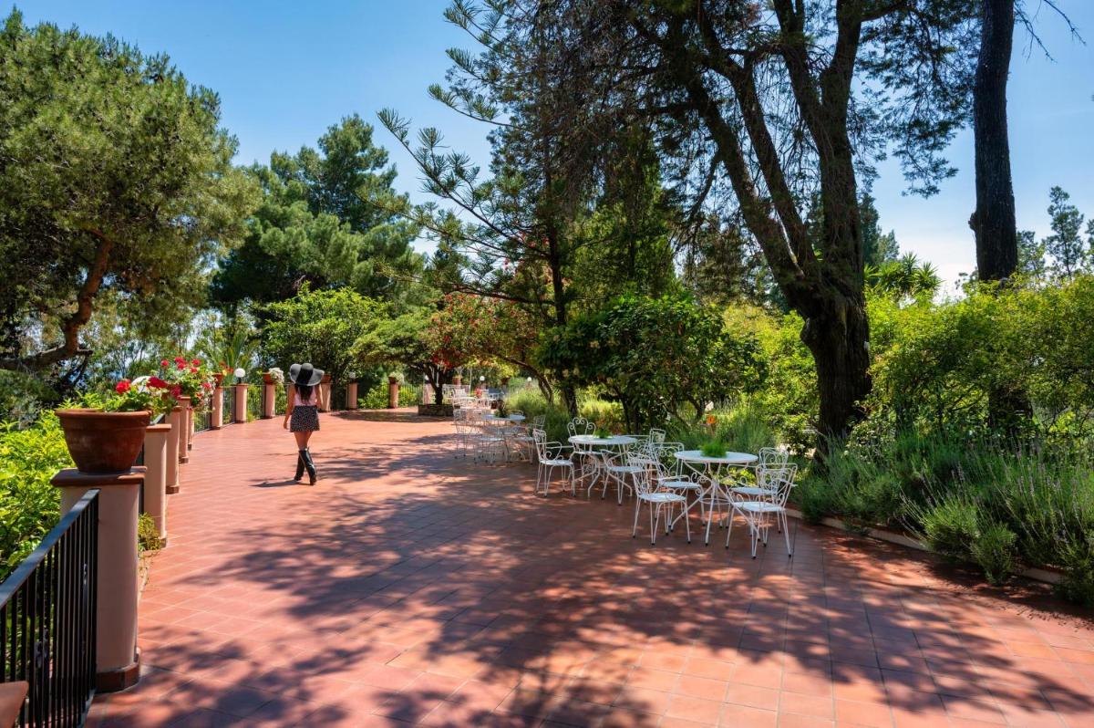 Excelsior Palace Hotel