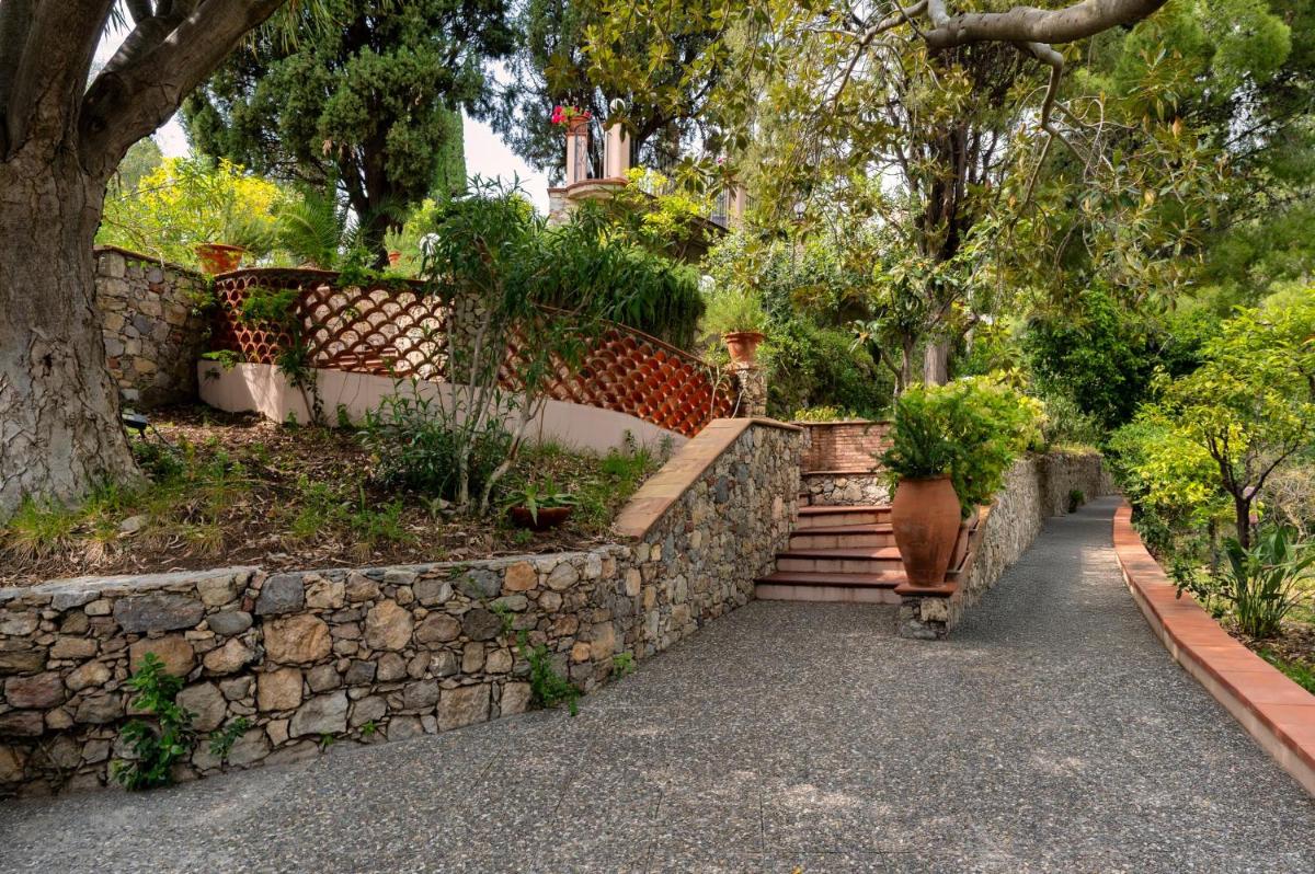 Excelsior Palace Hotel