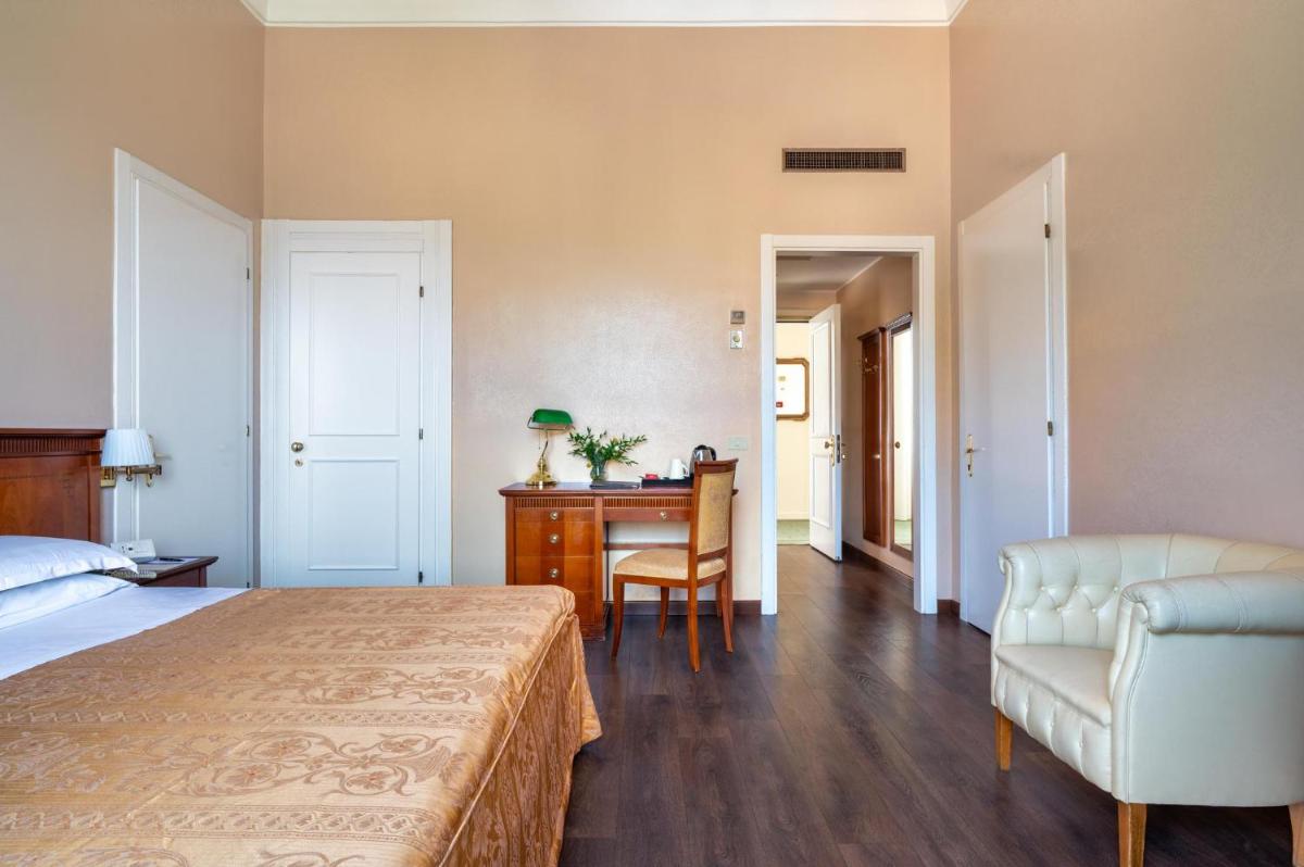 Excelsior Palace Hotel