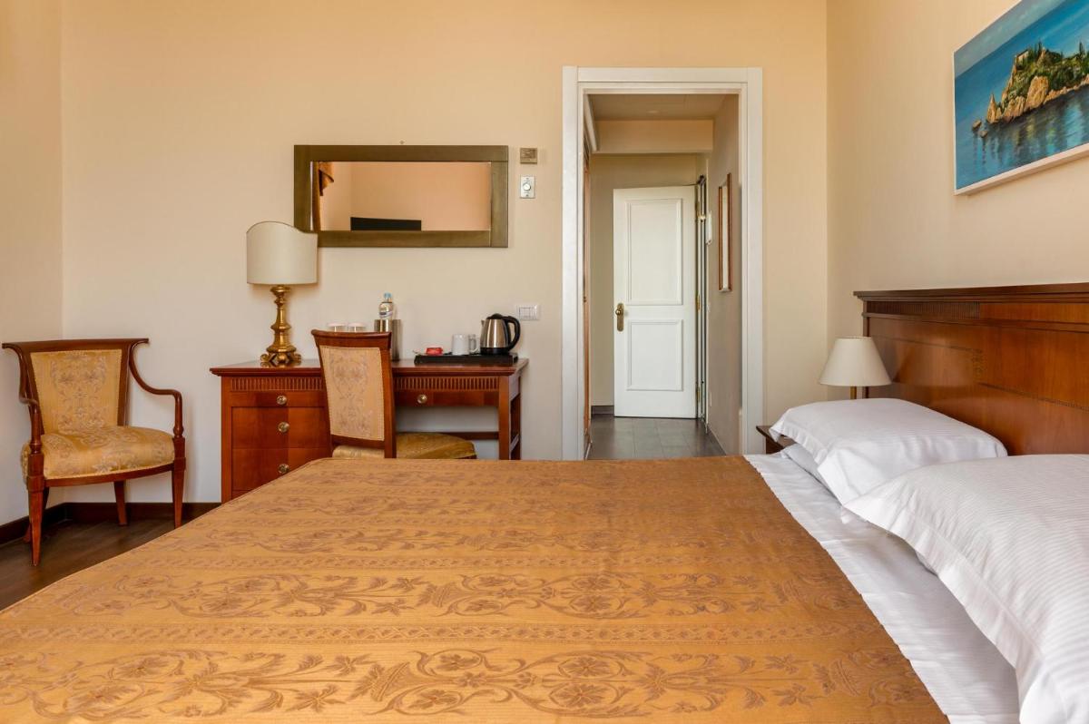 Excelsior Palace Hotel