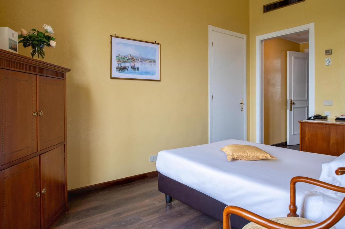 Excelsior Palace Hotel