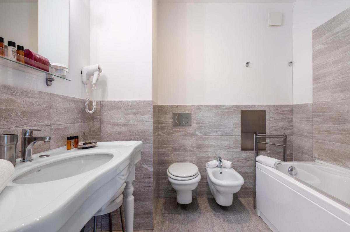 Excelsior Palace Hotel