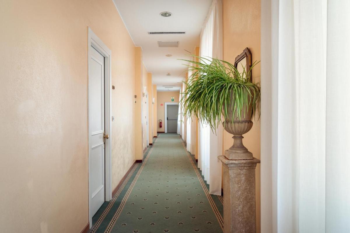 Excelsior Palace Hotel