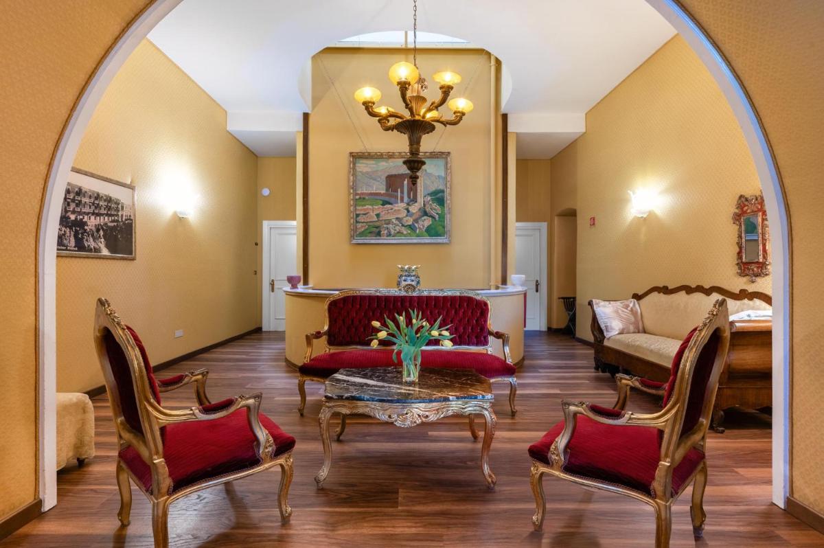 Excelsior Palace Hotel