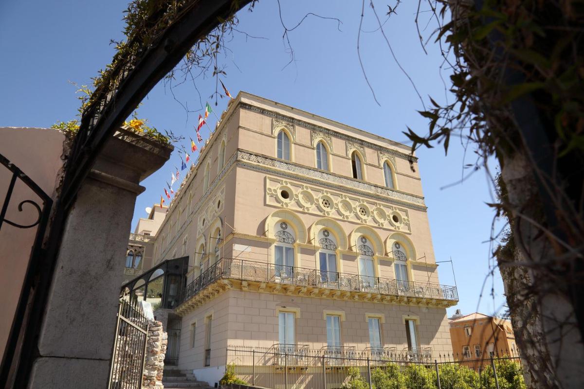 Excelsior Palace Hotel