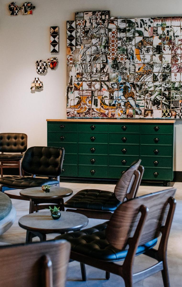 Exmo Hotel by Olivia