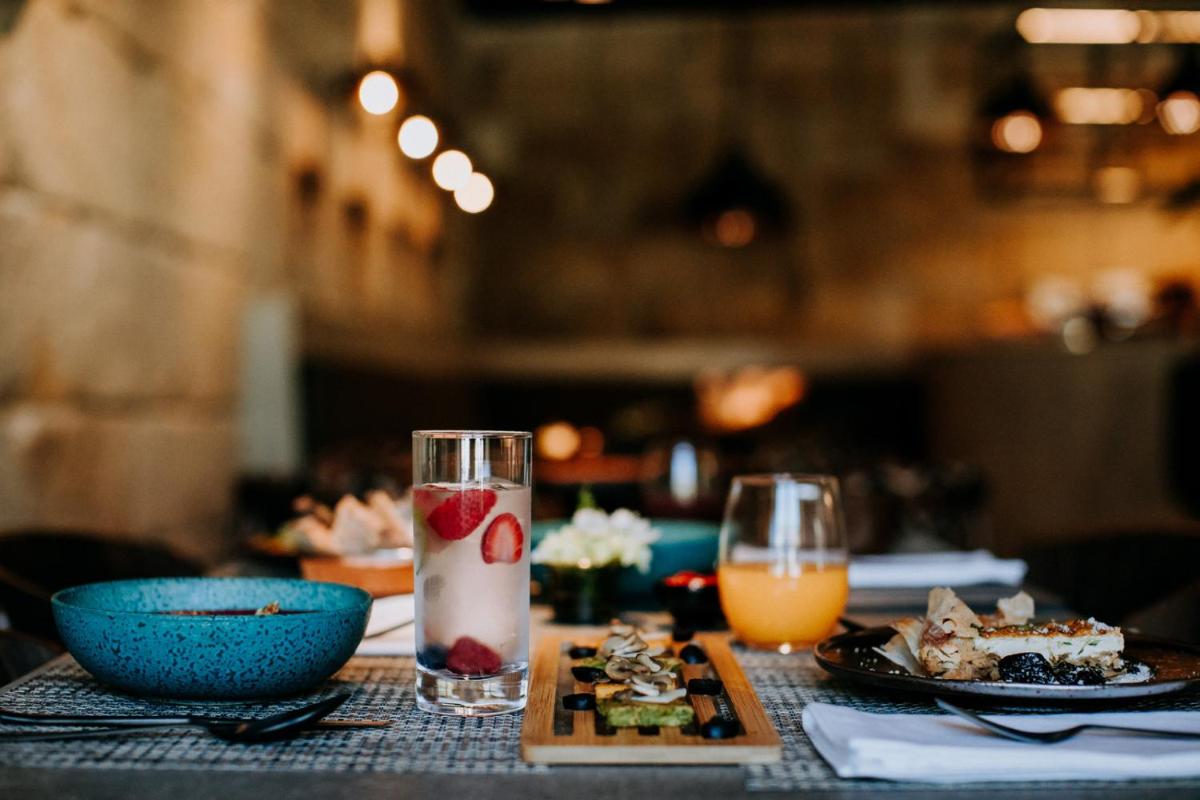 Exmo Hotel by Olivia