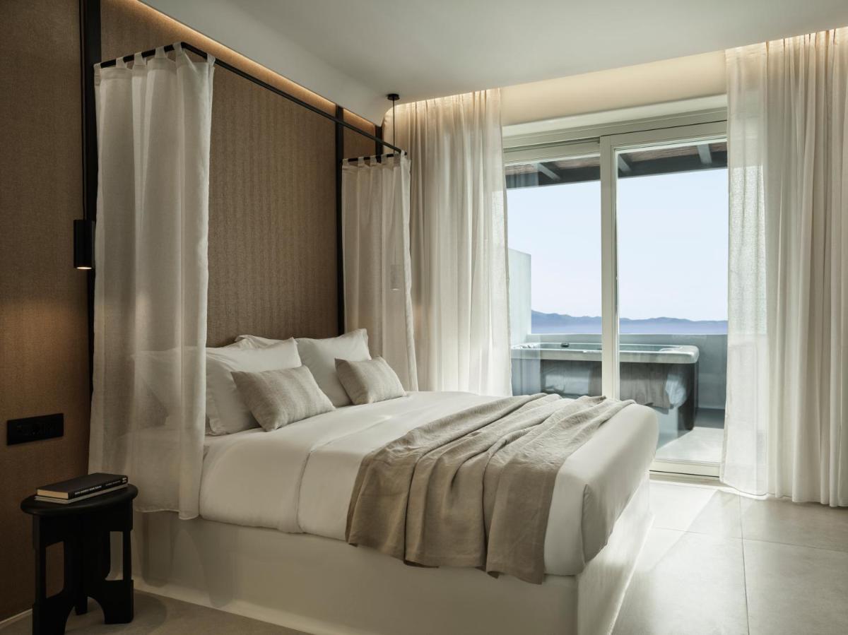 Ezio Bo Luxury Living