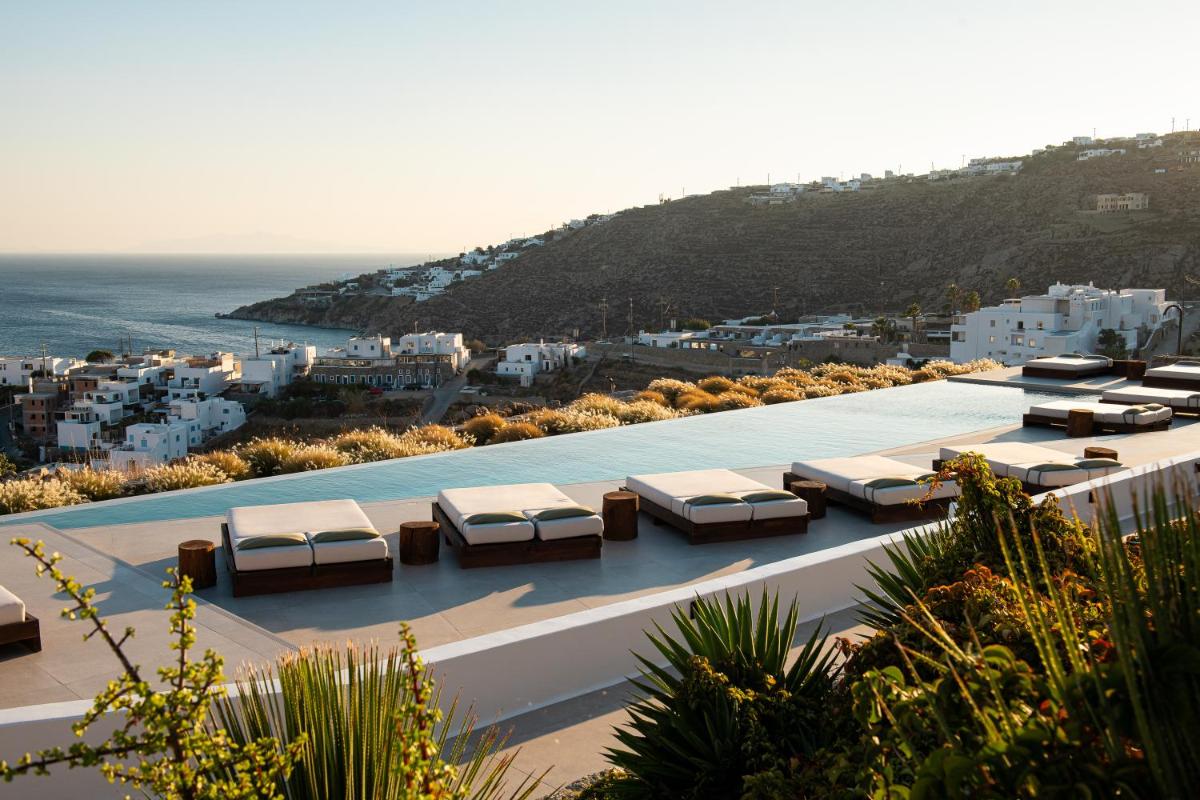 Ezio Bo Luxury Living