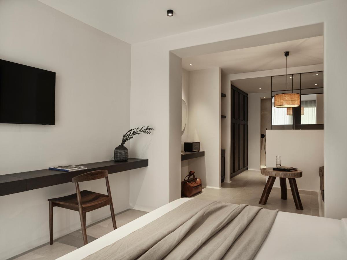 Ezio Bo Luxury Living