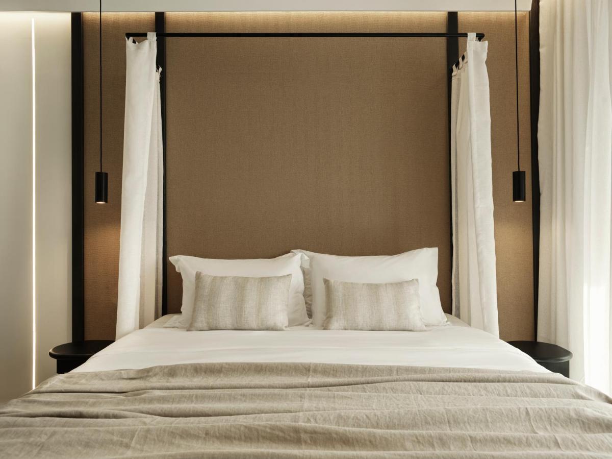 Ezio Bo Luxury Living