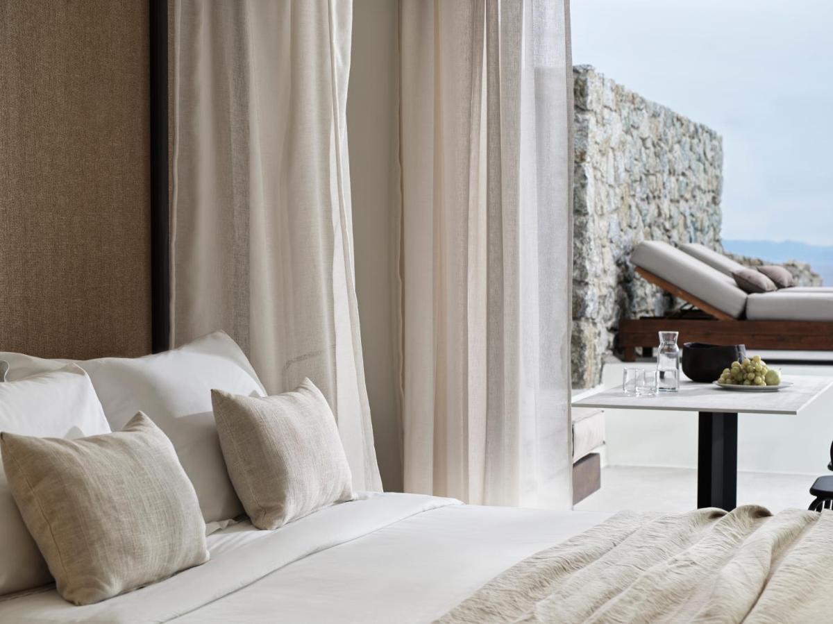 Ezio Bo Luxury Living