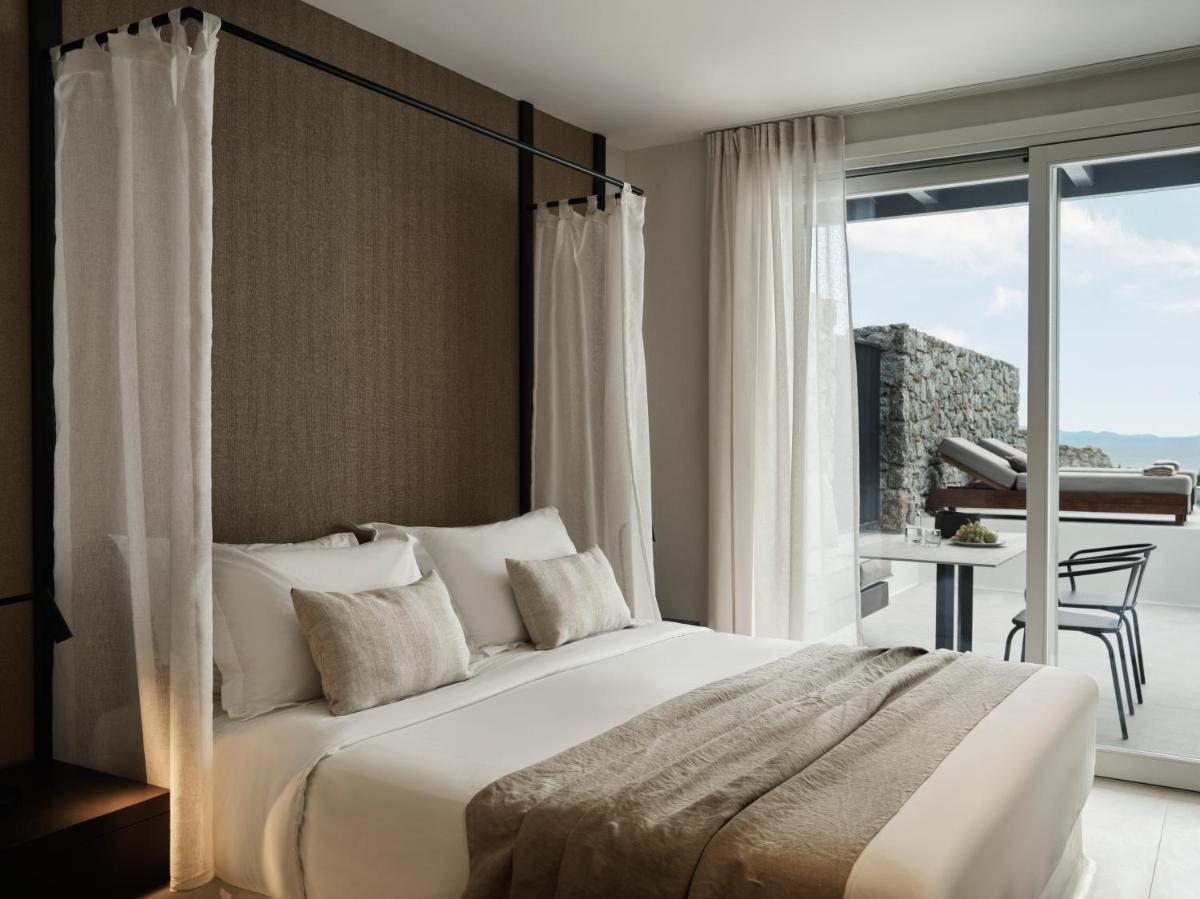 Ezio Bo Luxury Living