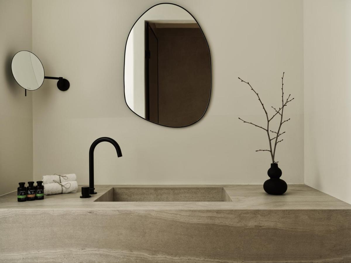 Ezio Bo Luxury Living