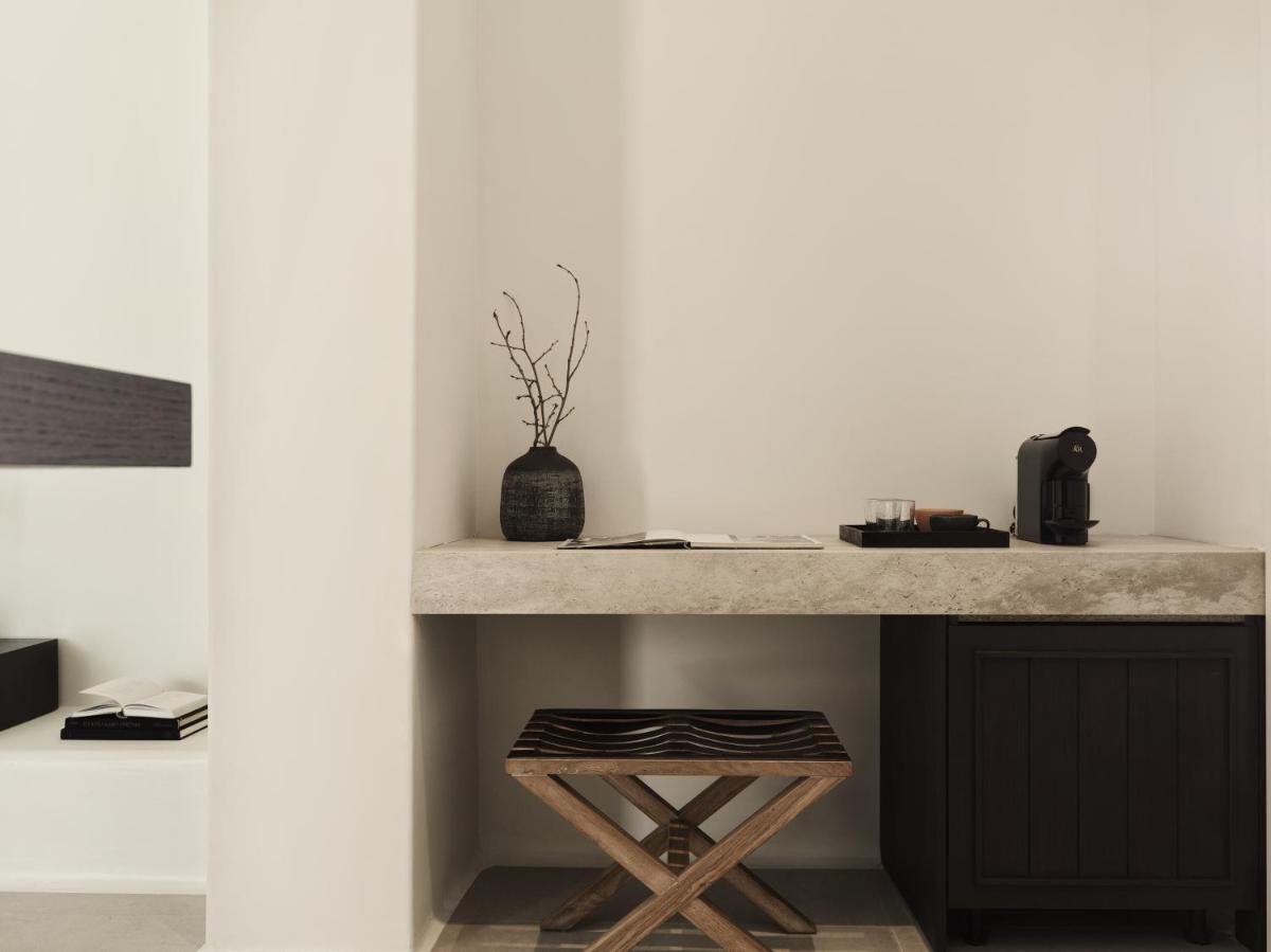 Ezio Bo Luxury Living