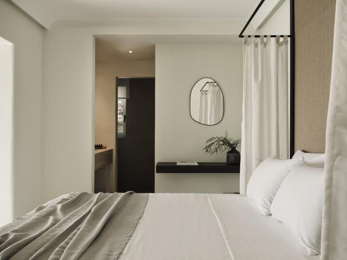 Ezio Bo Luxury Living