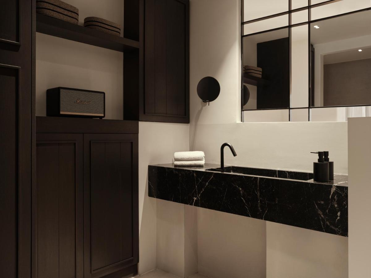 Ezio Bo Luxury Living