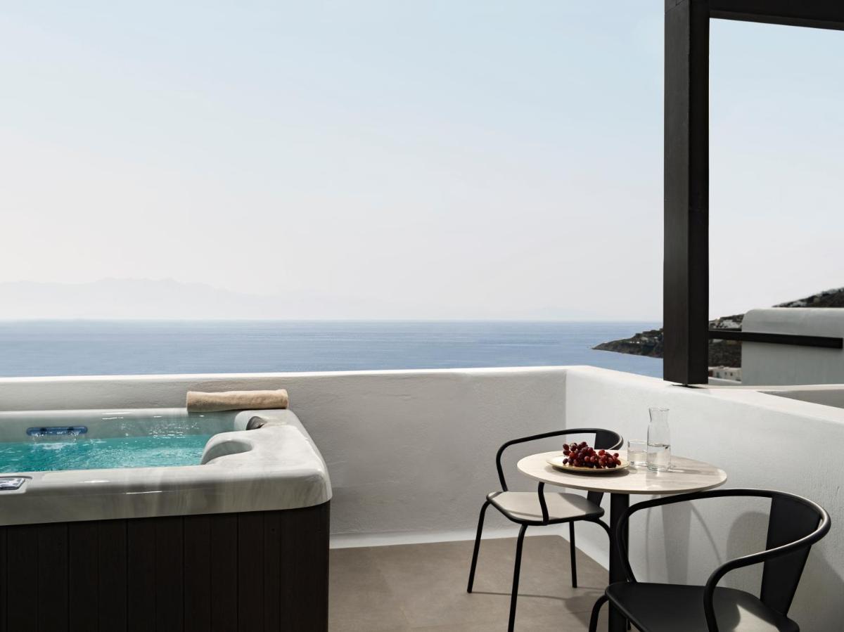 Ezio Bo Luxury Living