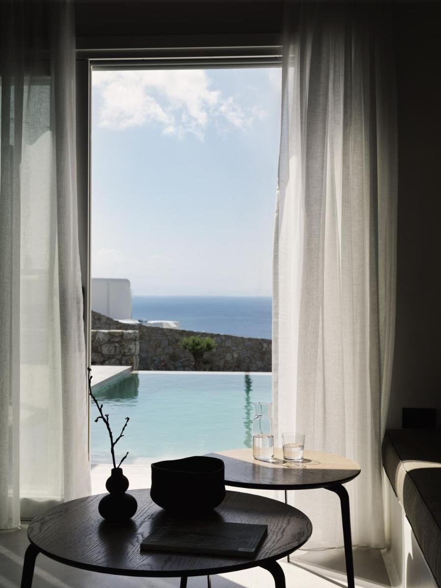 Ezio Bo Luxury Living
