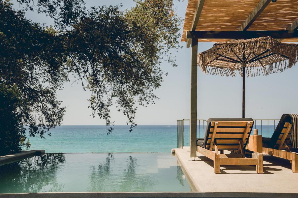 F ZEEN Kefalonia