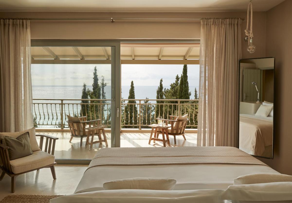F ZEEN Kefalonia