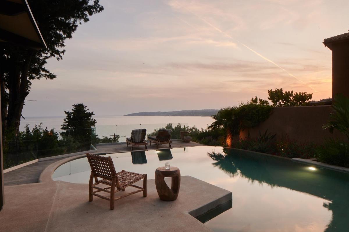 F ZEEN Kefalonia