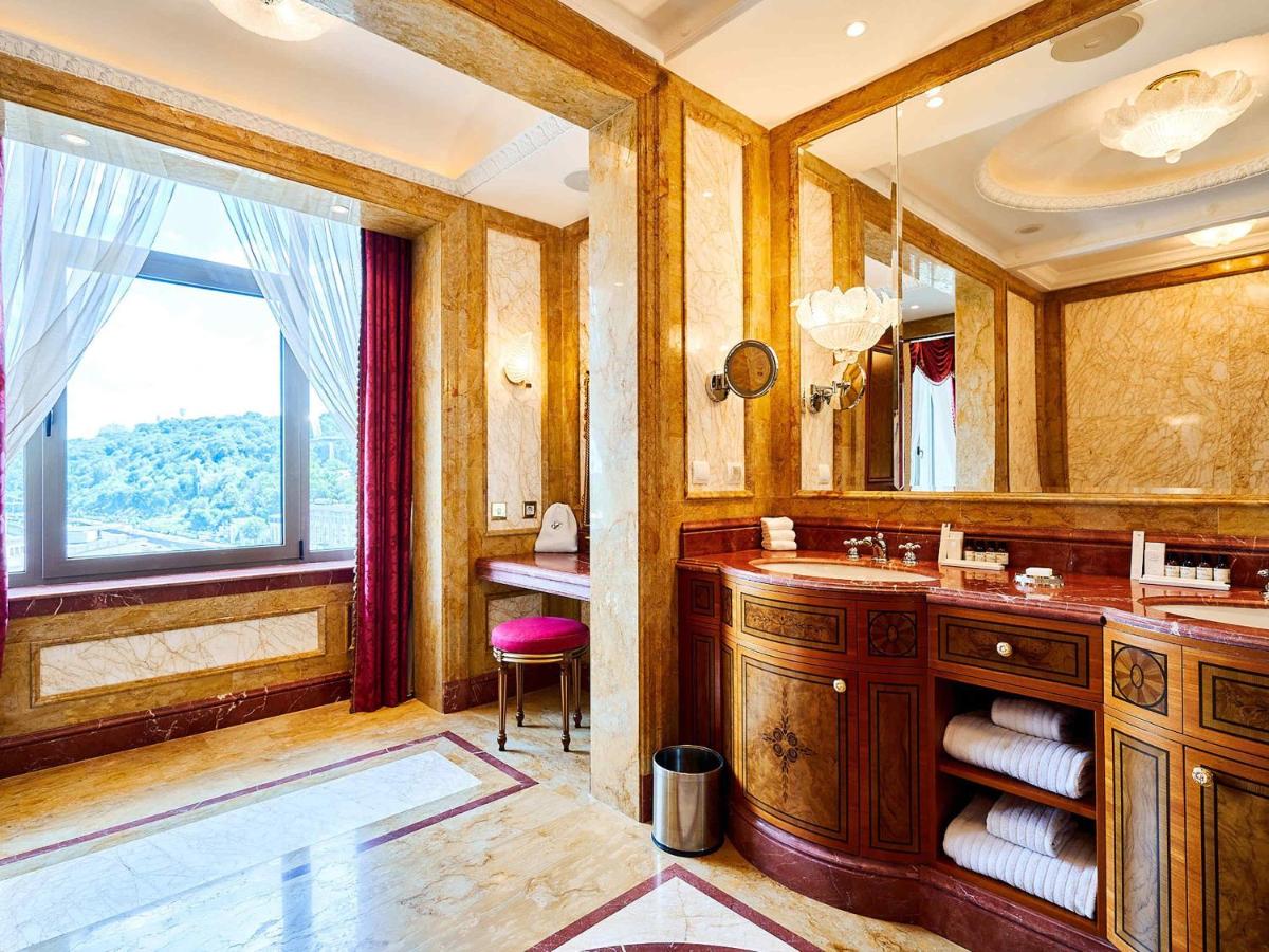 Fairmont Grand Hotel Kyiv